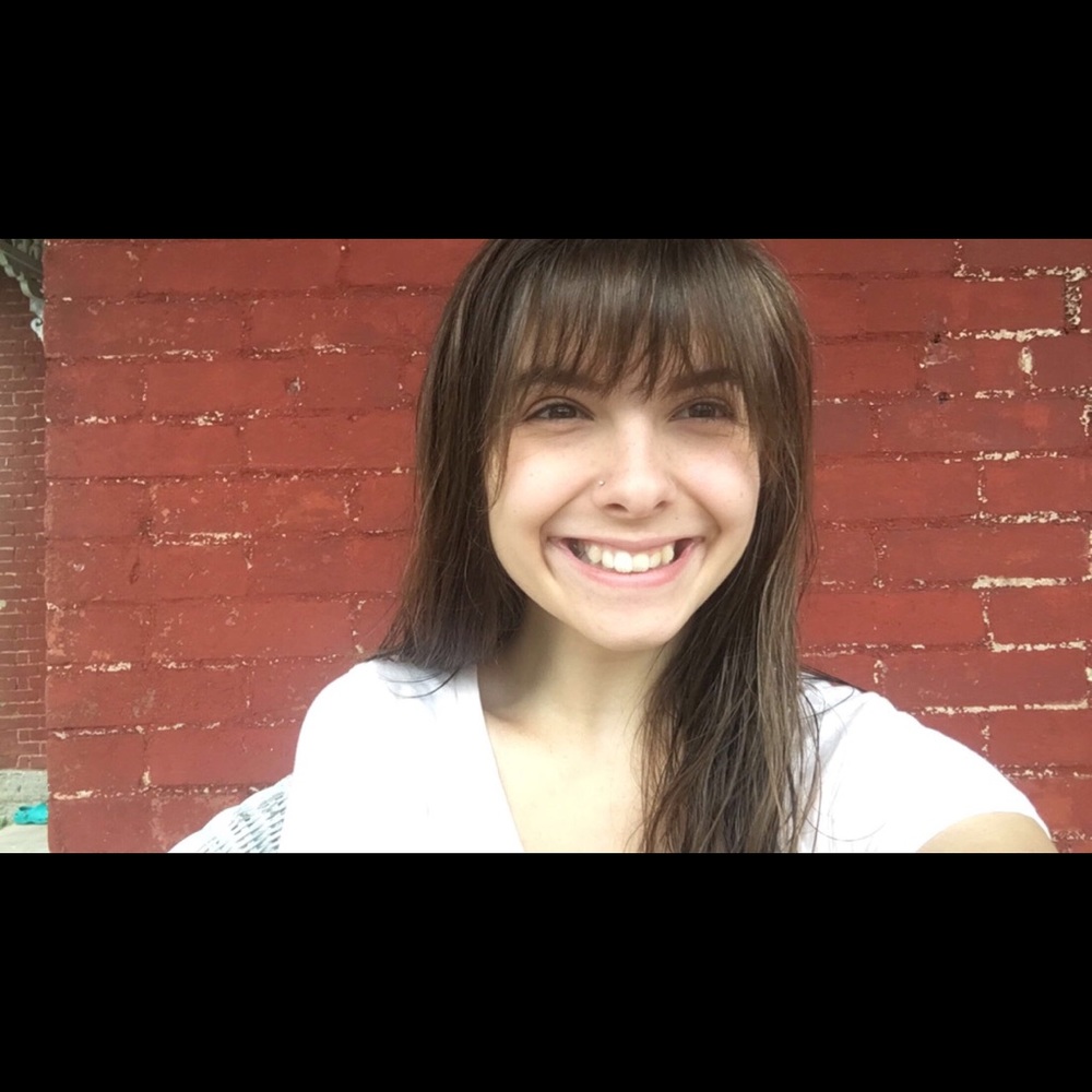 Meet your Posher, Leah